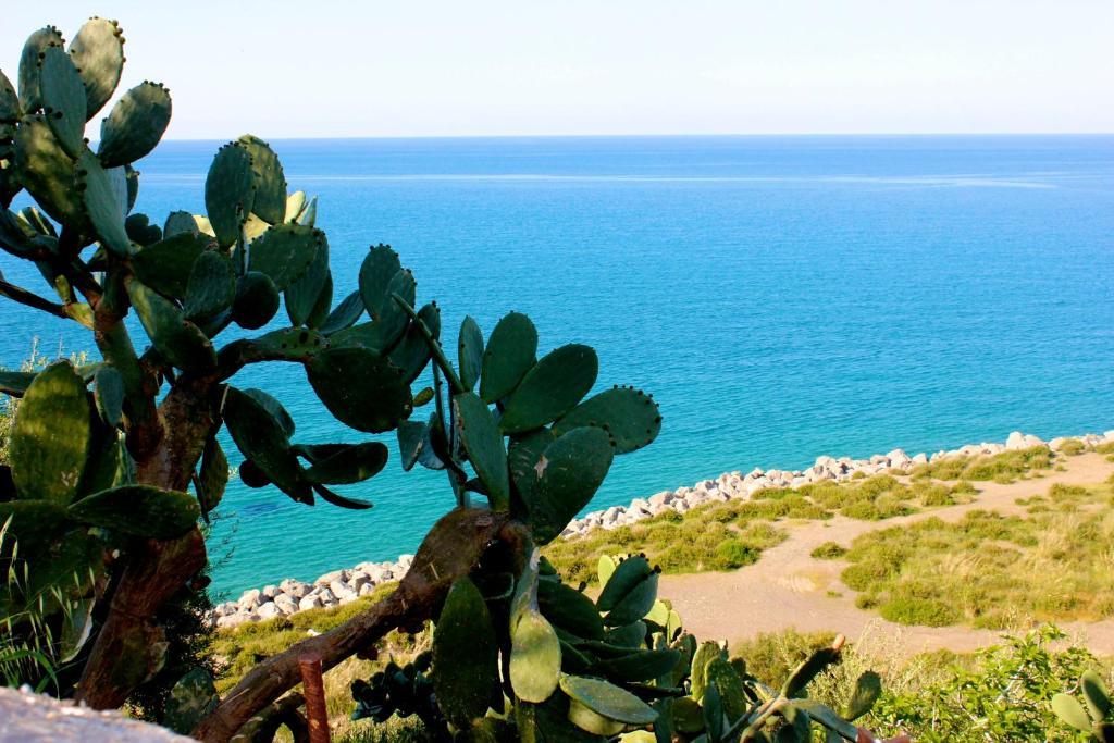 مبيت وإفطار تْشيفالو Mareblu المظهر الخارجي الصورة